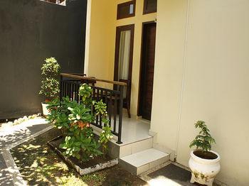 Sari Agung Hotel Kuta Lombok Esterno foto